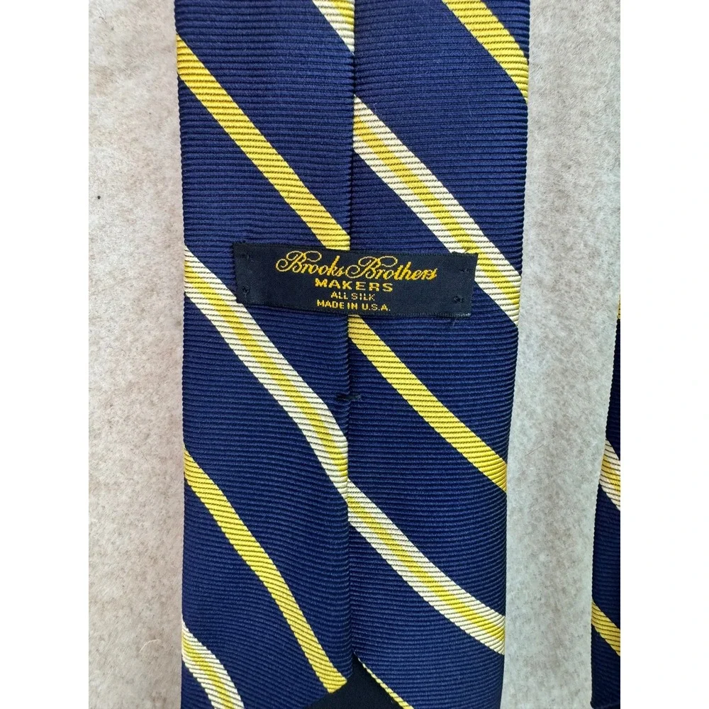 Brooks Brothers Masters Silk Striped Necktie Navy Yellow‎ Formal Business